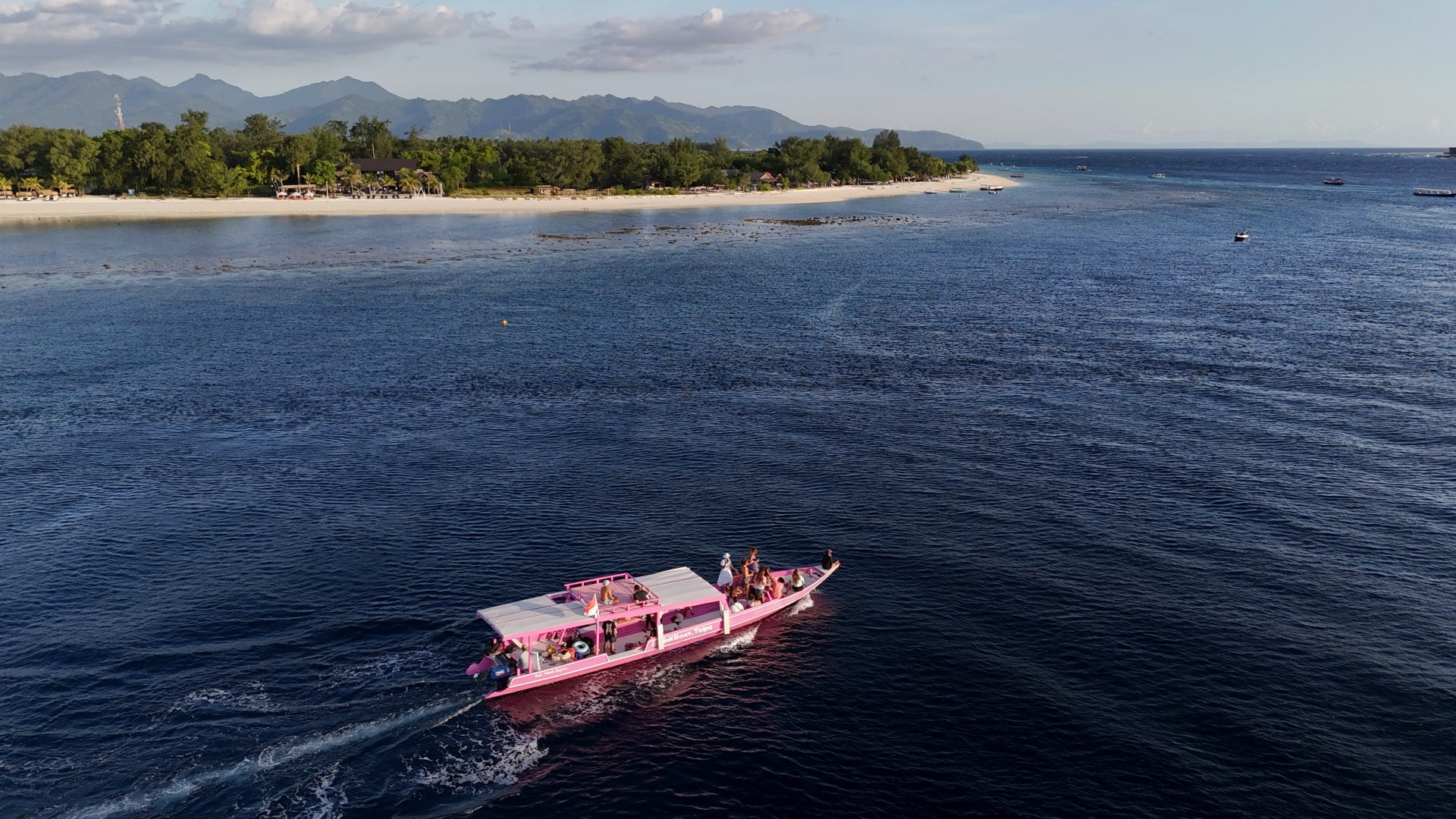 Pink Boat Trip Gili Lombok